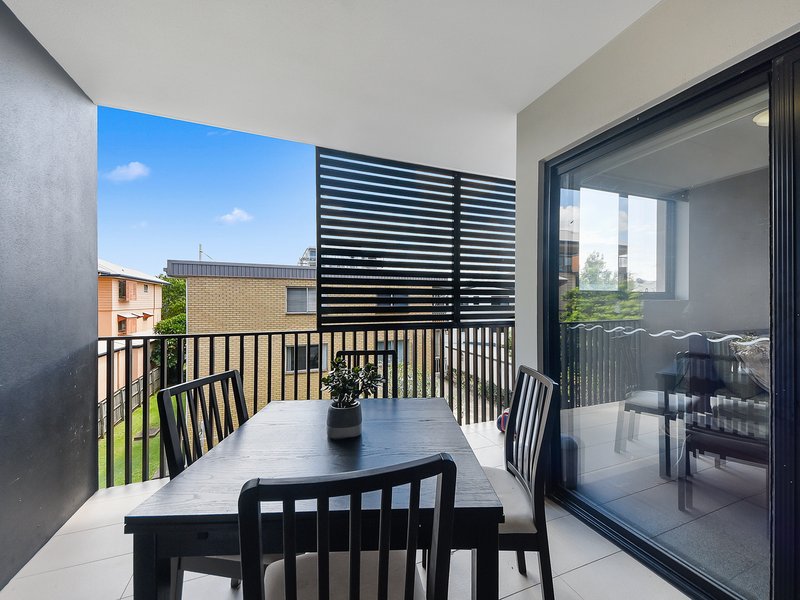 Photo - 325/124 Melton Road, Nundah QLD 4012 - Image 4