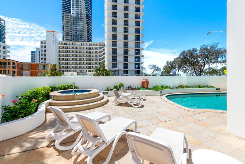 Photo - 325/2 View Avenue, Surfers Paradise QLD 4217 - Image 25