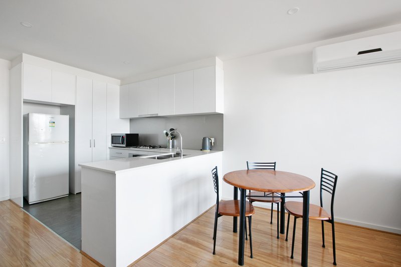 Photo - 325/388 Murray Road, Preston VIC 3072 - Image 4