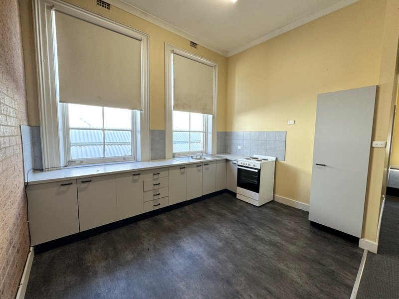 Photo - 3/255 John Street, Singleton NSW 2330 - Image 2