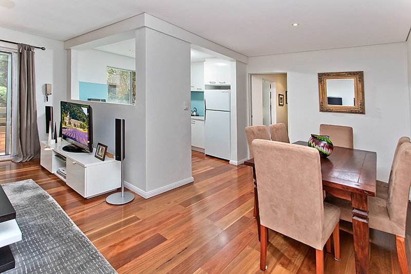 Photo - 3/26-28 Eaton Street, Neutral Bay NSW 2089 - Image 5