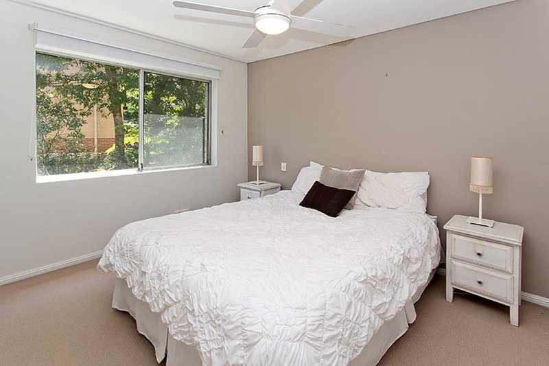 Photo - 3/26-28 Eaton Street, Neutral Bay NSW 2089 - Image 7