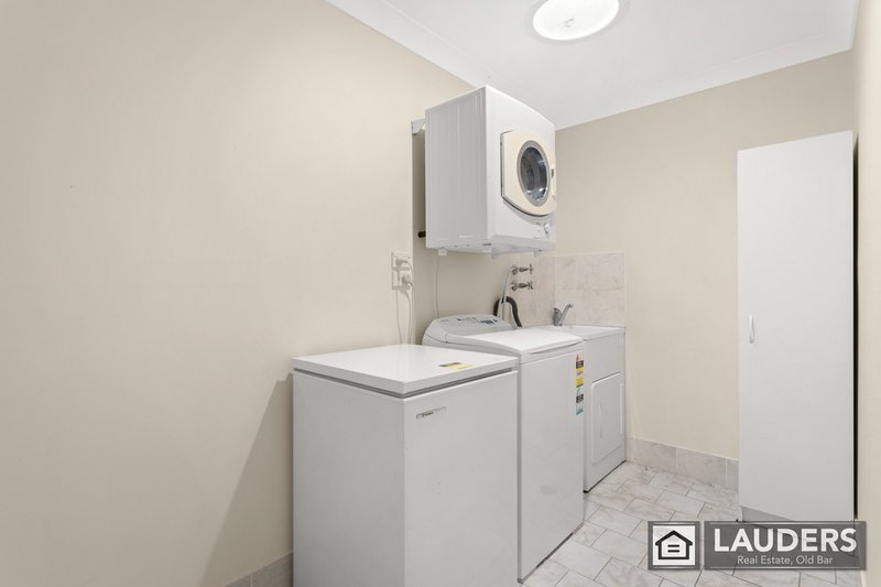 Photo - 3/26-28 Ivy Crescent, Old Bar NSW 2430 - Image 4
