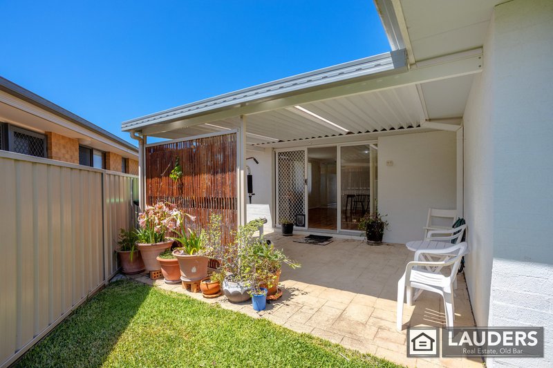 Photo - 3/26-28 Ivy Crescent, Old Bar NSW 2430 - Image 9