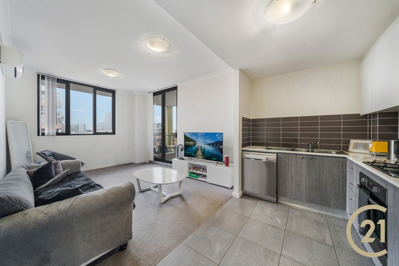 Photo - 32/6-8 George Street, Warwick Farm NSW 2170 - Image 2