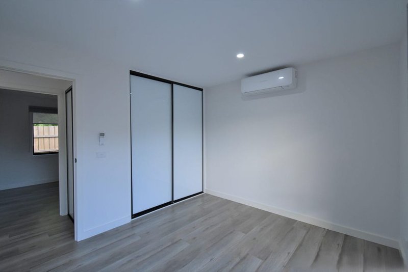 Photo - 3/26 Nockolds Crescent, Noble Park North VIC 3174 - Image 6
