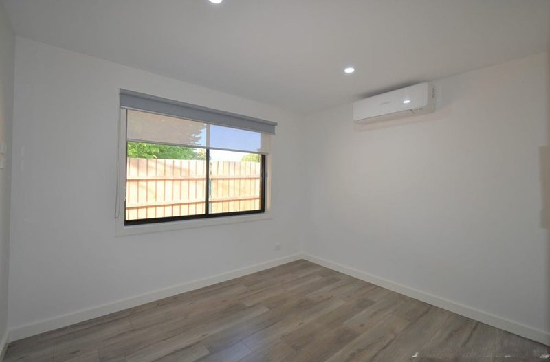 Photo - 3/26 Nockolds Crescent, Noble Park North VIC 3174 - Image 7