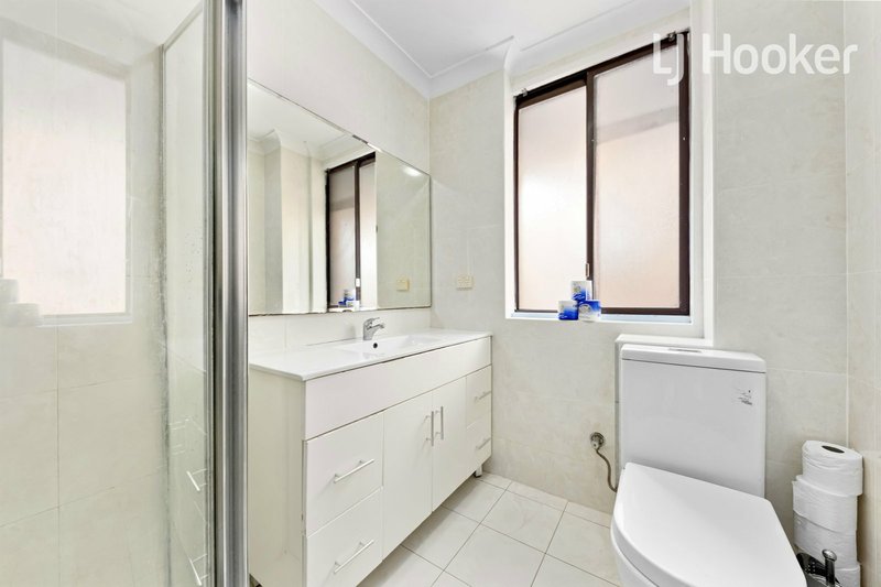 Photo - 3/26 St Johns Road, Cabramatta NSW 2166 - Image 4