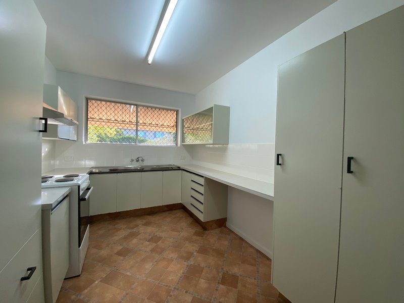 Photo - 3/26 Swain Street, Holland Park West QLD 4121 - Image 5