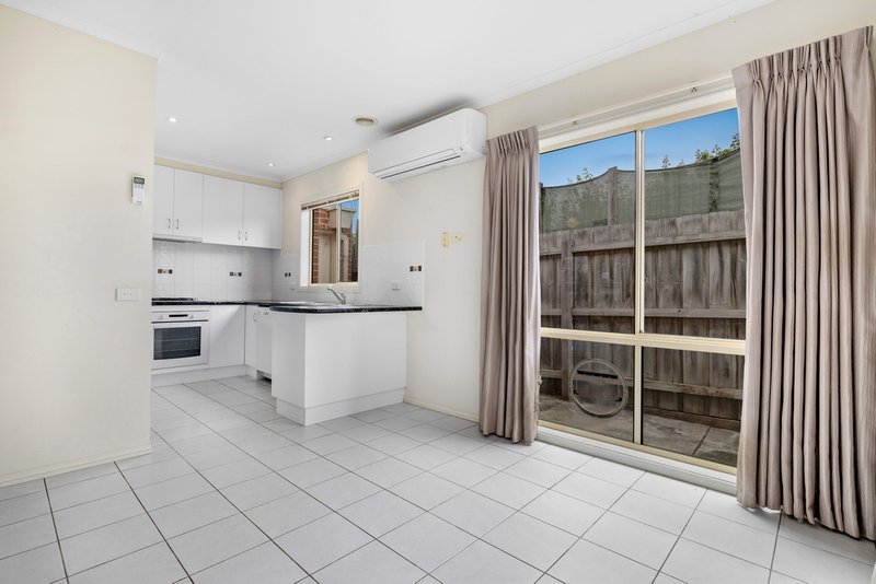 Photo - 3/26 Victor Avenue, Dandenong North VIC 3175 - Image 7