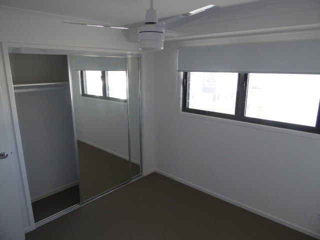 Photo - 32/60 Grahams Road, Strathpine QLD 4500 - Image 3