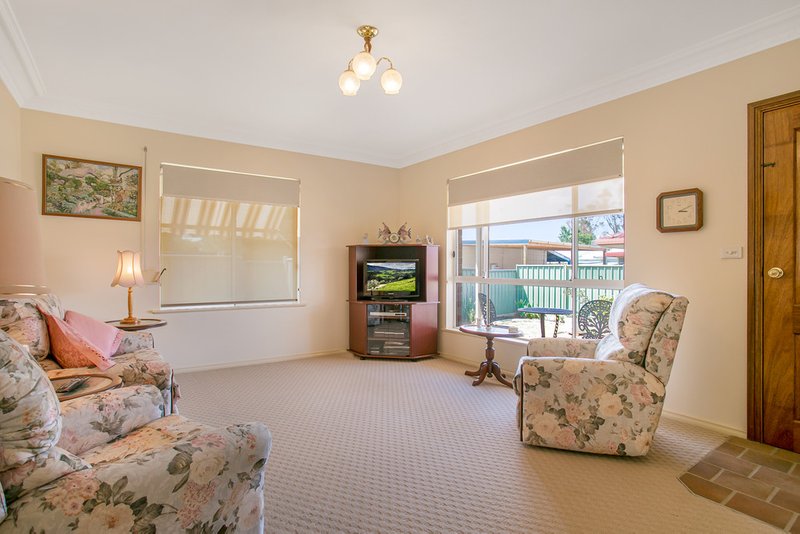 Photo - 3/26A Baird Crescent, Tamworth NSW 2340 - Image 2