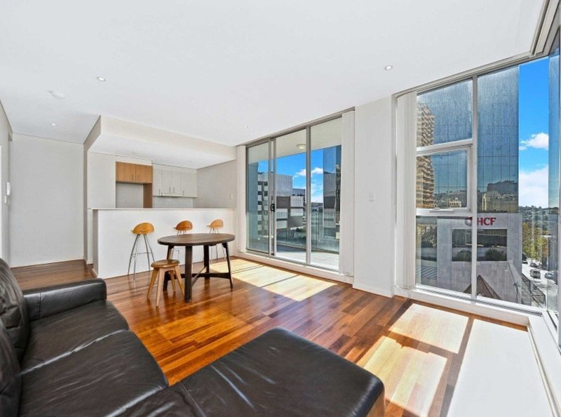 Photo - 32/7-15 Newland Street, Bondi Junction NSW 2022 - Image 1