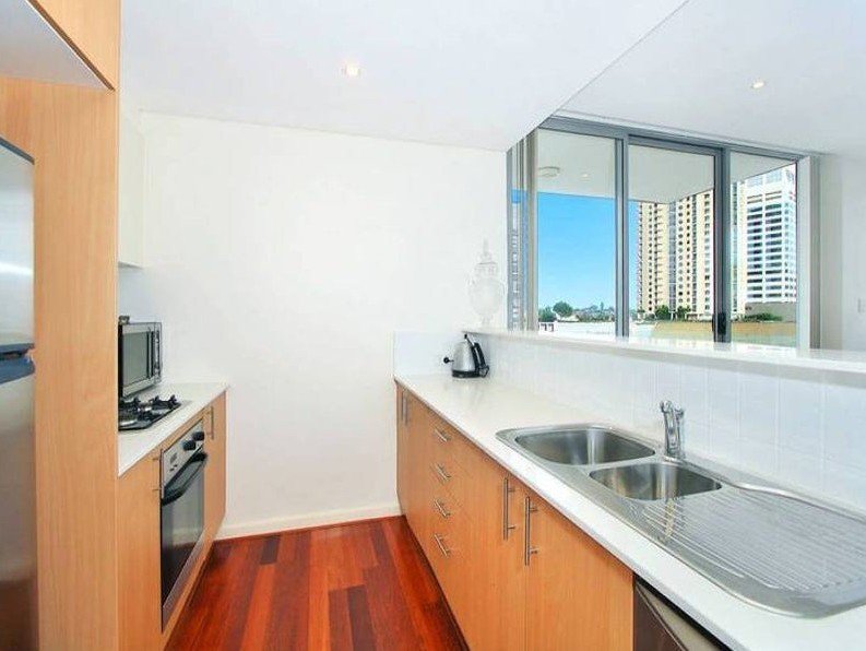 Photo - 32/7-15 Newland Street, Bondi Junction NSW 2022 - Image 2