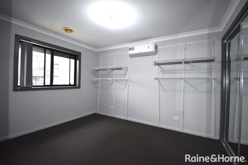 Photo - 3/27-29 Golden Grove, Springvale South VIC 3172 - Image 7