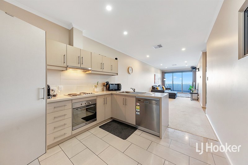 Photo - 3/27-29 Metro Parade, Mawson Lakes SA 5095 - Image 3