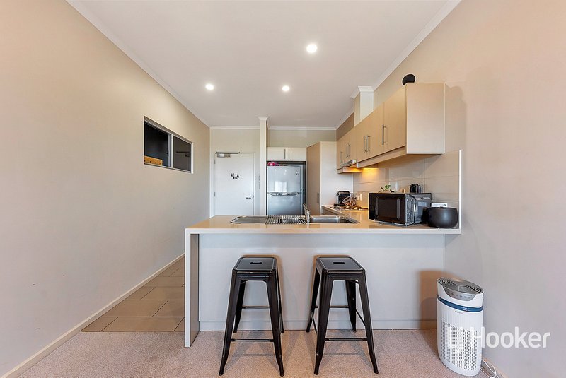 Photo - 3/27-29 Metro Parade, Mawson Lakes SA 5095 - Image 5