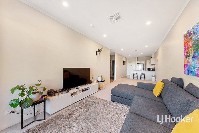 Photo - 3/27-29 Metro Parade, Mawson Lakes SA 5095 - Image 6