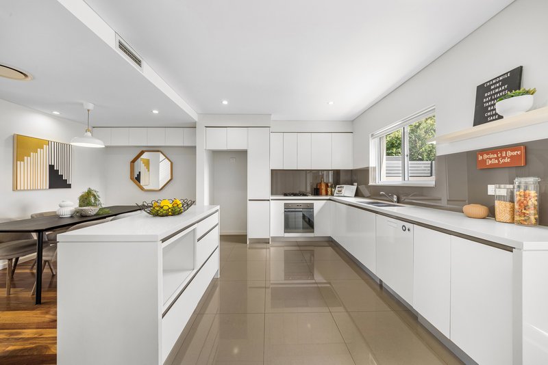 Photo - 3/27-31 St Peters Street, St Peters NSW 2044 - Image 5