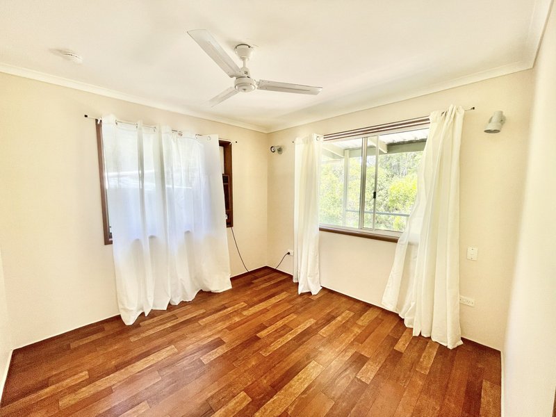 Photo - 327 Bells Road, Rodds Bay QLD 4678 - Image 8