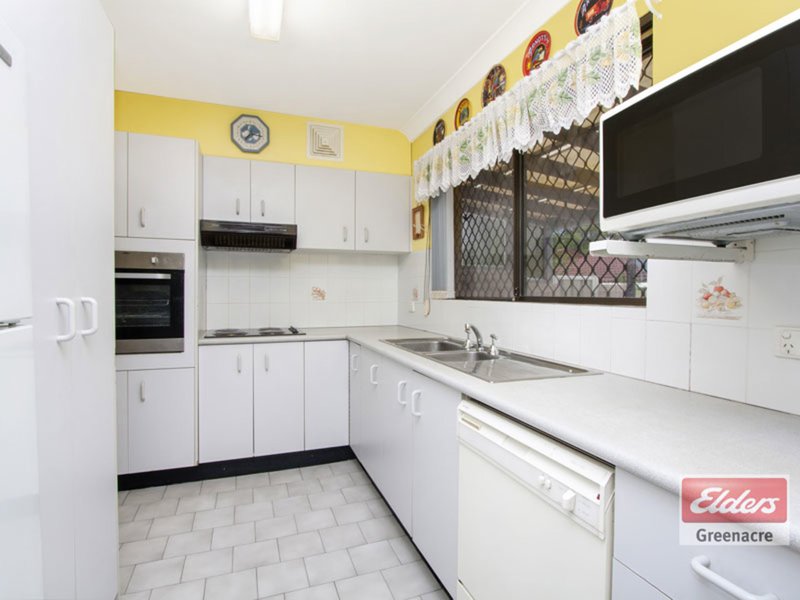 Photo - 3/27 Boronia Road, Greenacre NSW 2190 - Image 3