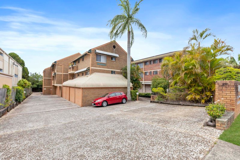 Photo - 3/27 Crown Street, Holland Park West QLD 4121 - Image 9