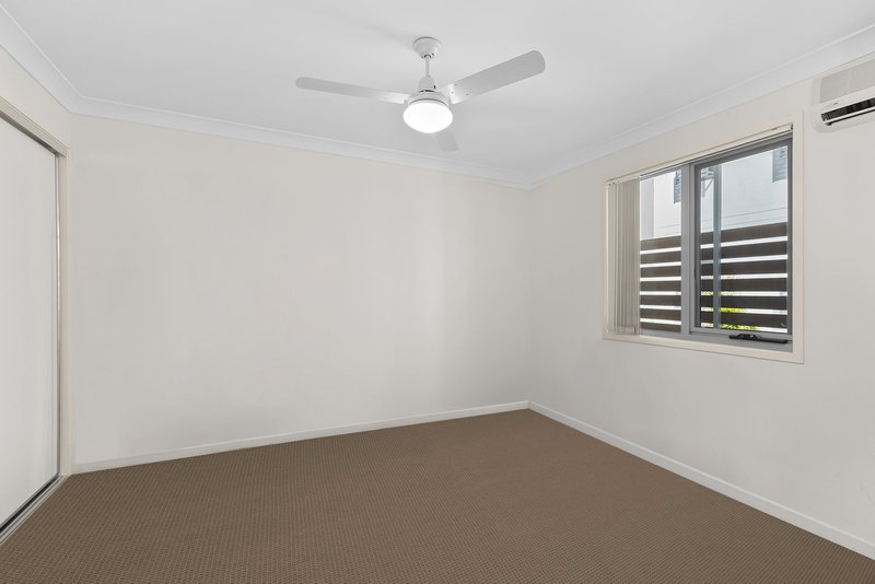 Photo - 3/27 Grasspan Street, Zillmere QLD 4034 - Image 5