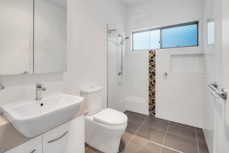 Photo - 32/7 Halcyon Drive, Pimpama QLD 4209 - Image 11
