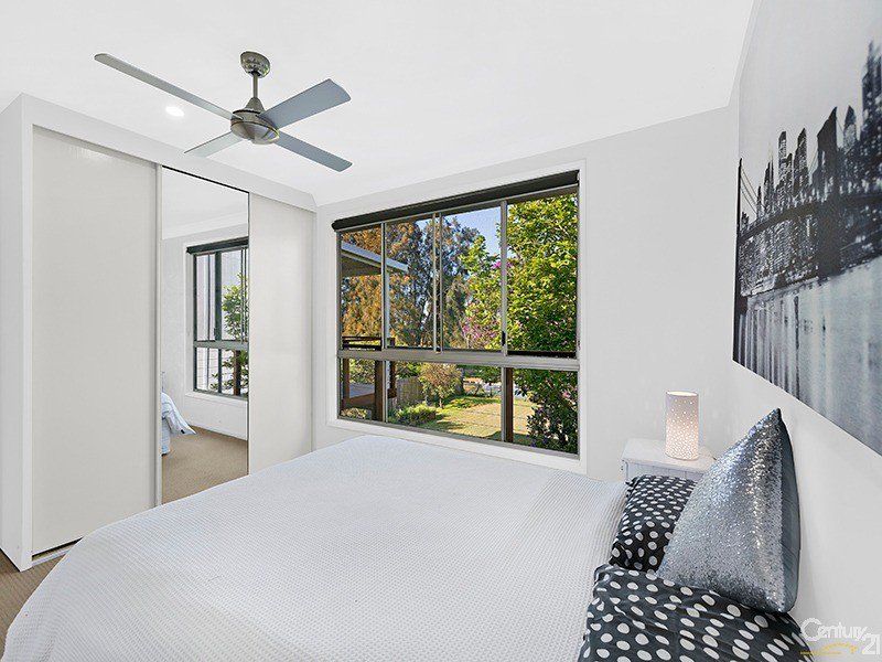 Photo - 327 Lakedge Avenue, Berkeley Vale NSW 2261 - Image 3