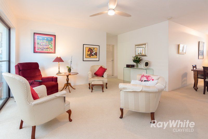 Photo - 3/27 Norman Parade, Clayfield QLD 4011 - Image 2