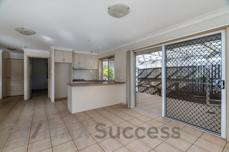 Photo - 3/27 Norman Street, South Toowoomba QLD 4350 - Image 3