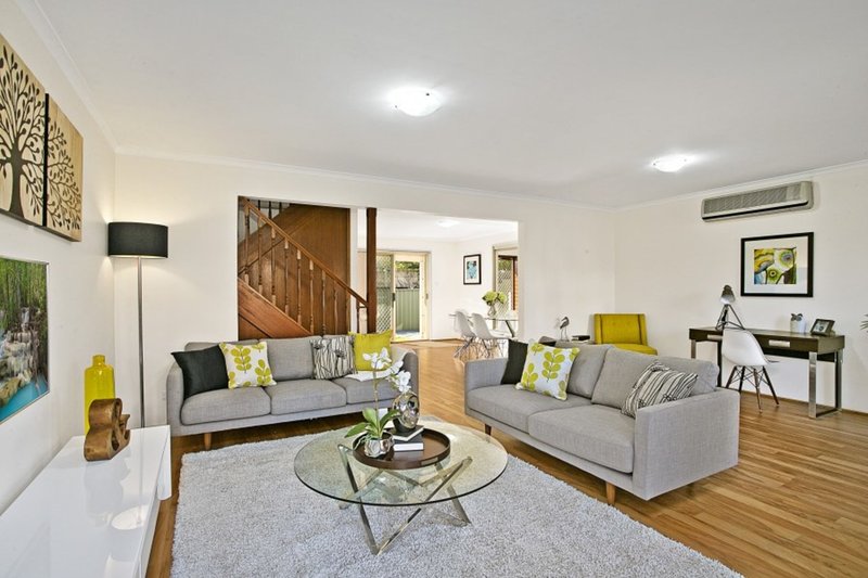 Photo - 3/27 Stanbury Place, Quakers Hill NSW 2763 - Image 2