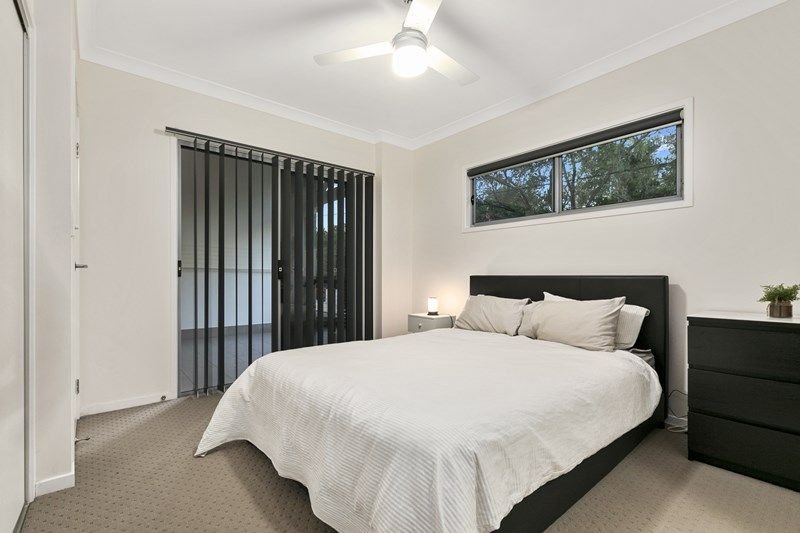 Photo - 3/27 Steele Street, Holland Park QLD 4121 - Image 7