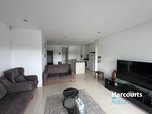 Photo - 3/27 Woodville Road, Chester Hill NSW 2162 - Image 3