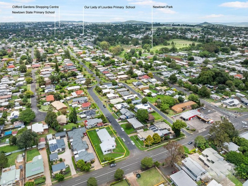 Photo - 3/272 Bridge Street, Newtown QLD 4350 - Image 7