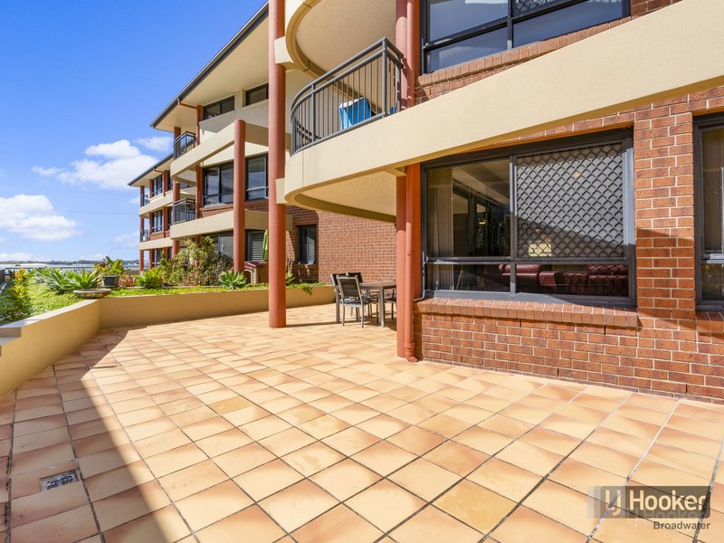 Photo - 3/274 Marine Parade, Labrador QLD 4215 - Image 3