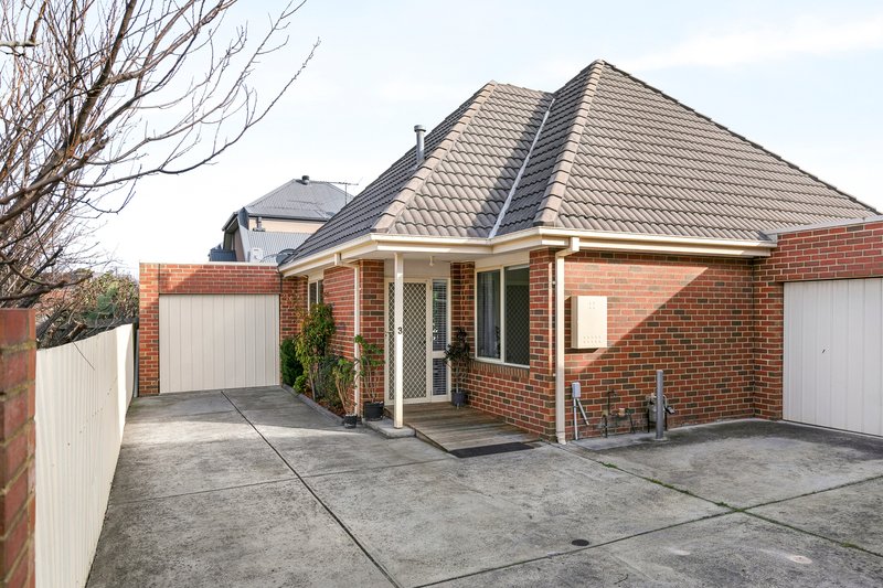 Photo - 3/275 O'Hea Street, Pascoe Vale South VIC 3044 - Image 1