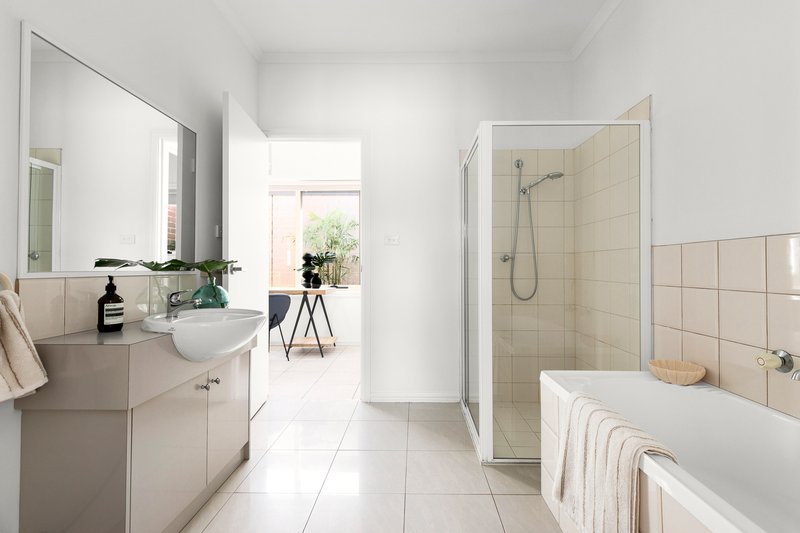 Photo - 3/275 O'Hea Street, Pascoe Vale South VIC 3044 - Image 9