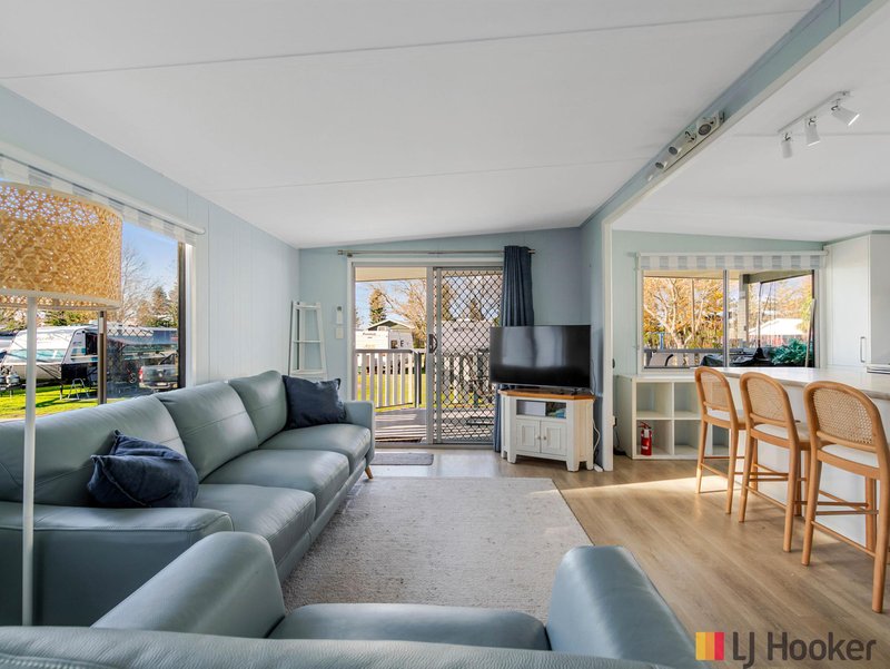 Photo - 327/51 Beach Road, Batehaven NSW 2536 - Image 4