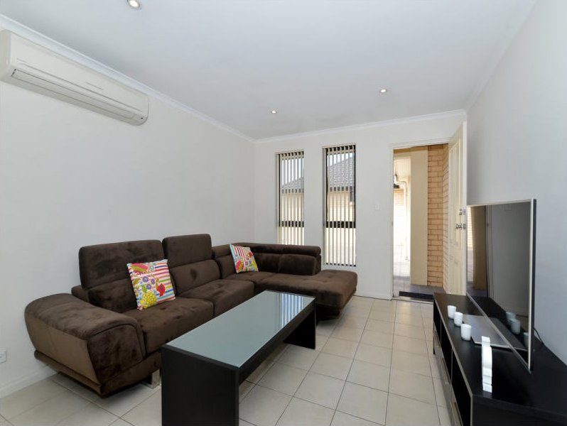 Photo - 3/276-278 Diagonal Road, Oaklands Park SA 5046 - Image 2