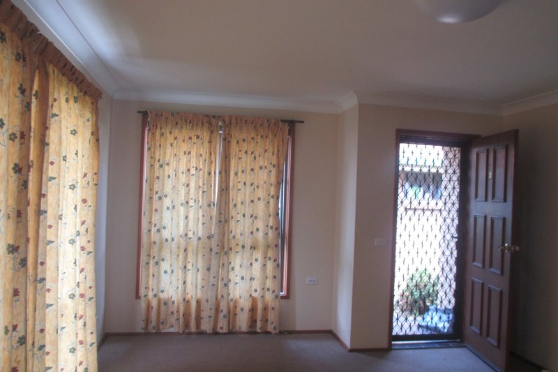 Photo - 3/279 Lambert Street, Bathurst NSW 2795 - Image 3