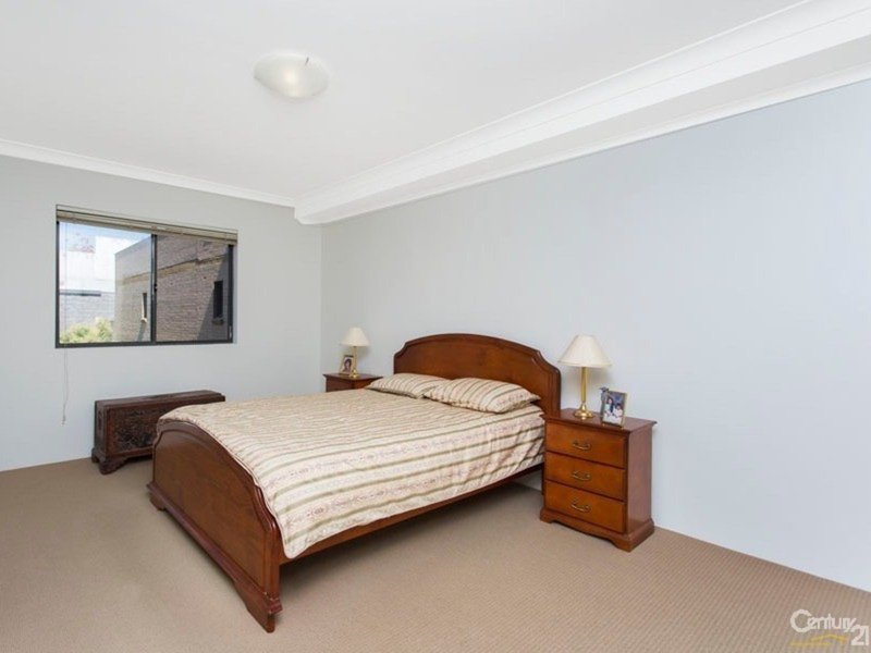 Photo - 32/8-12 Wandella Road, Miranda NSW 2228 - Image 7