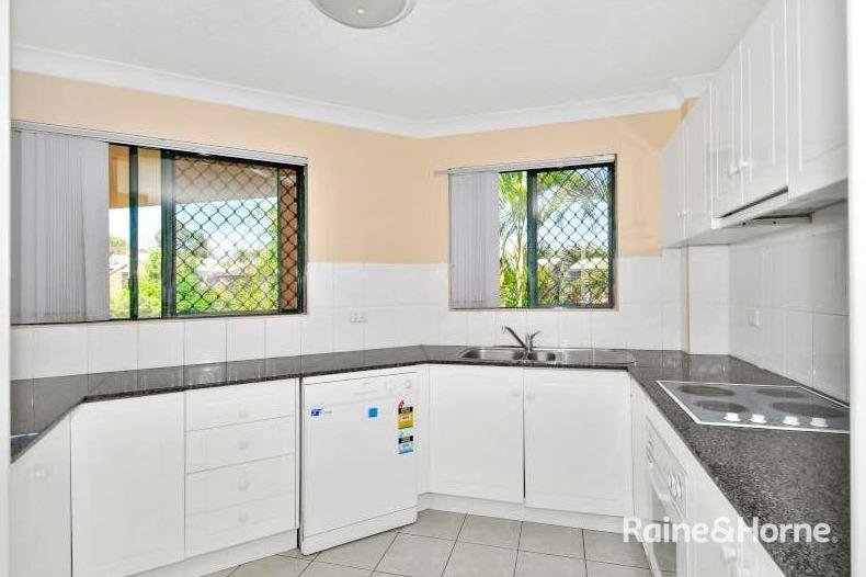 Photo - 3/28 Cadell Street, Toowong QLD 4066 - Image 2