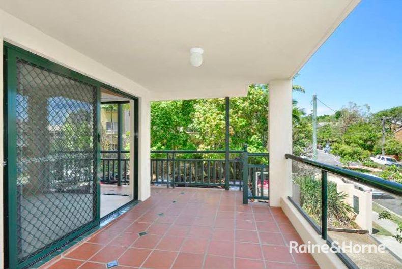 Photo - 3/28 Cadell Street, Toowong QLD 4066 - Image 3