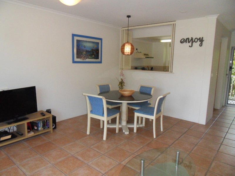 Photo - 328 Coral Coast Drive, Palm Cove QLD 4879 - Image 10