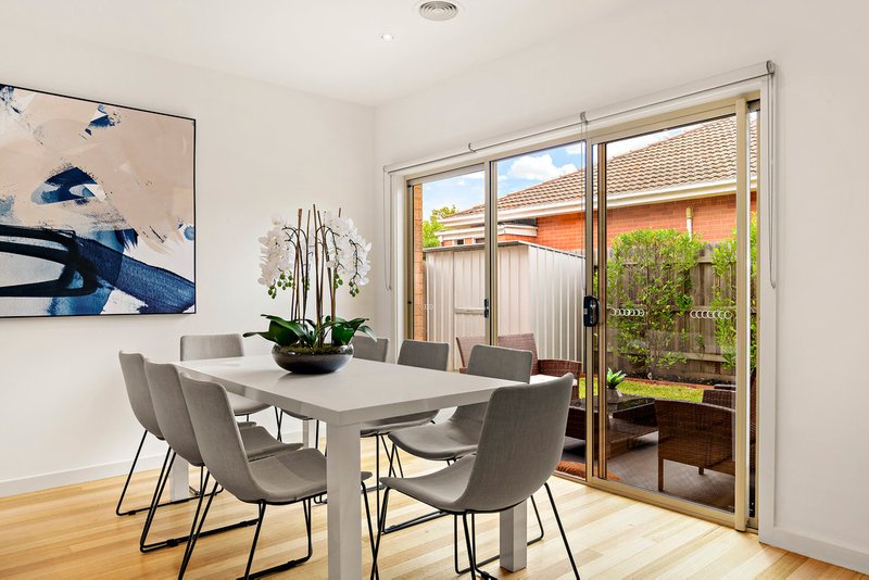 Photo - 3/28 Devon Grove, Oakleigh VIC 3166 - Image 6