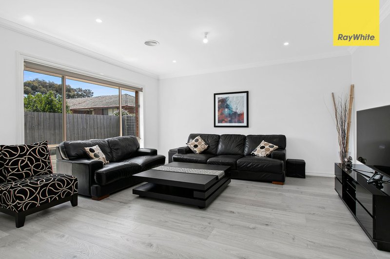 Photo - 3/28 Elizabeth Street, St Albans VIC 3021 - Image 2