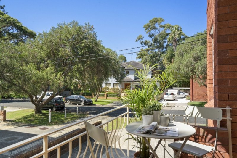 Photo - 3/28 Gladstone Street, Newport NSW 2106 - Image 3