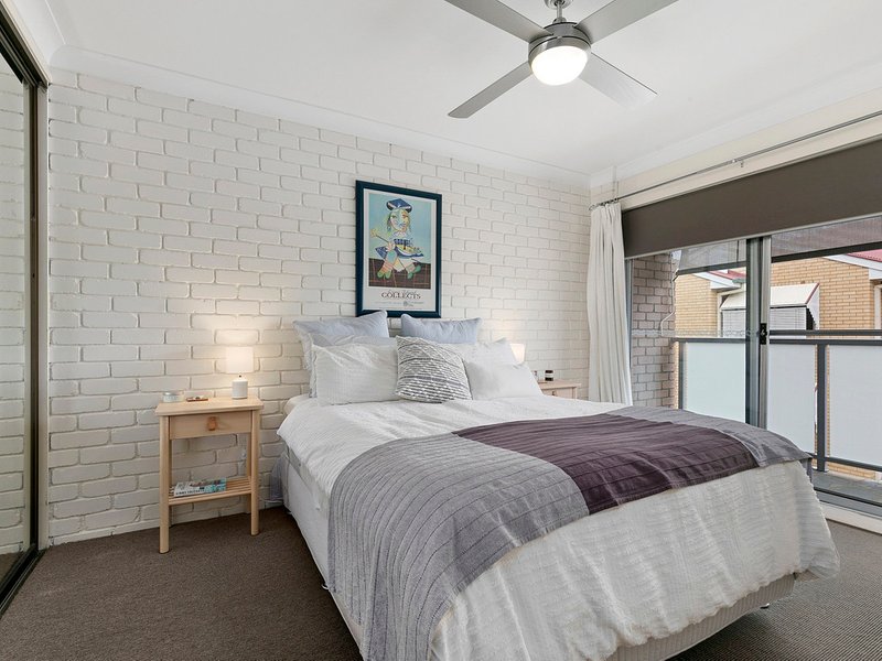 Photo - 3/28 Haig Street, Coorparoo QLD 4151 - Image 6