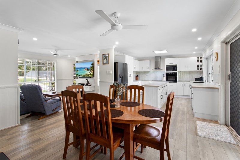Photo - 328 Hauton Road, Burpengary QLD 4505 - Image 4